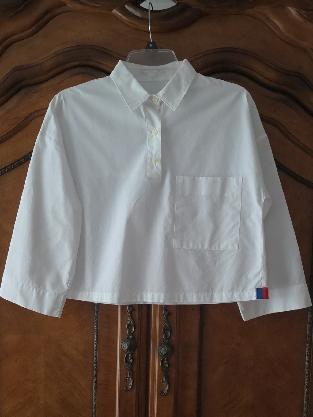 KULE White Cropped Button-Front Pocket Shirt with Red & Blue Trim